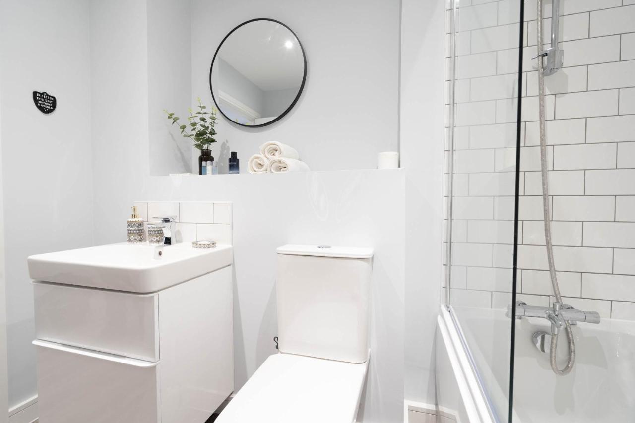 Caliber Stays Apartments & Homes - The Aphrodite Suite- 2 Bedroom Apartment - City Centre - Free Netflix & Rooftop Skyline Views Birmingham Extérieur photo