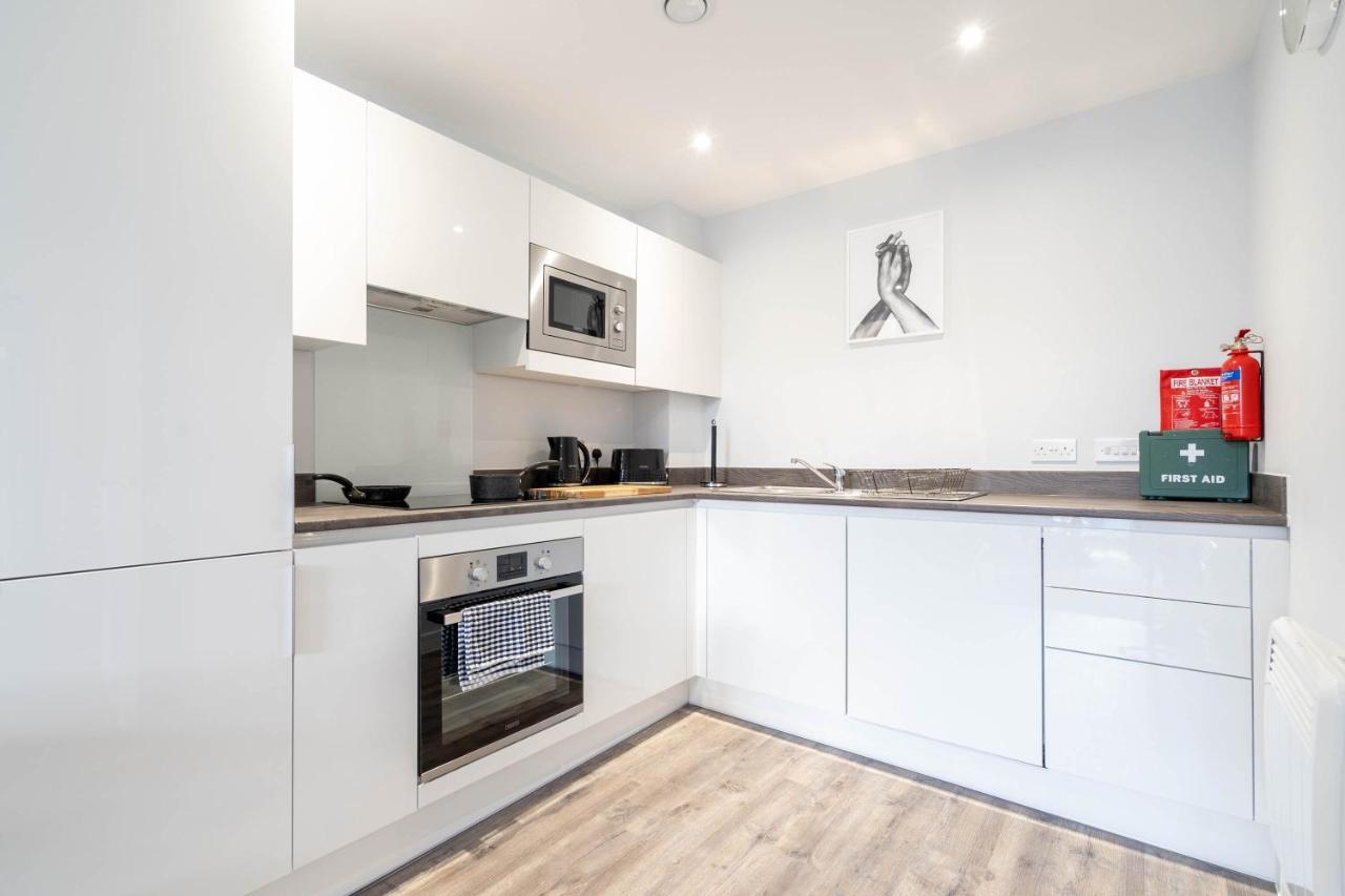 Caliber Stays Apartments & Homes - The Aphrodite Suite- 2 Bedroom Apartment - City Centre - Free Netflix & Rooftop Skyline Views Birmingham Extérieur photo