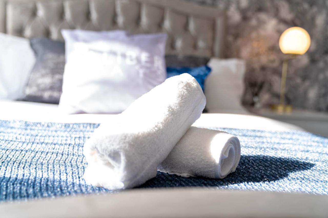 Caliber Stays Apartments & Homes - The Aphrodite Suite- 2 Bedroom Apartment - City Centre - Free Netflix & Rooftop Skyline Views Birmingham Extérieur photo