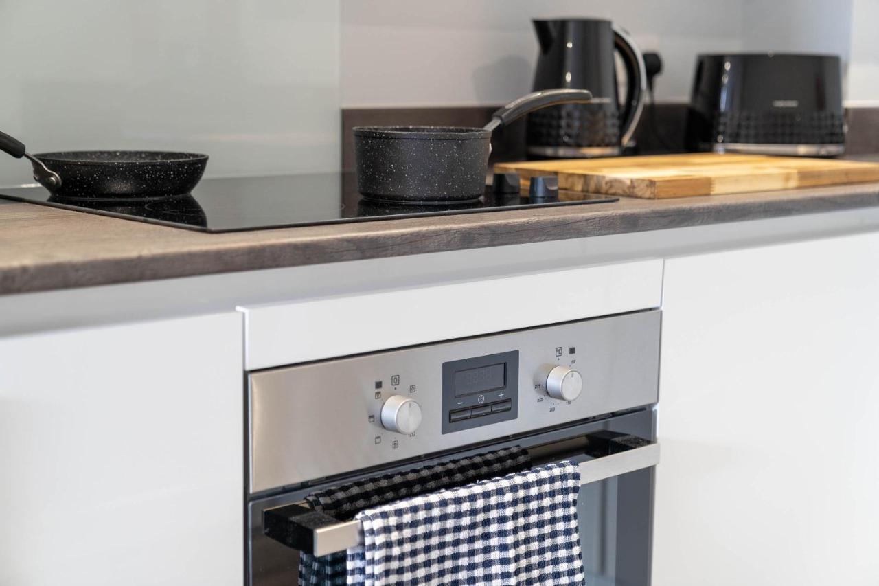 Caliber Stays Apartments & Homes - The Aphrodite Suite- 2 Bedroom Apartment - City Centre - Free Netflix & Rooftop Skyline Views Birmingham Extérieur photo