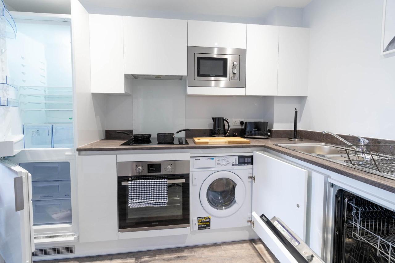 Caliber Stays Apartments & Homes - The Aphrodite Suite- 2 Bedroom Apartment - City Centre - Free Netflix & Rooftop Skyline Views Birmingham Extérieur photo